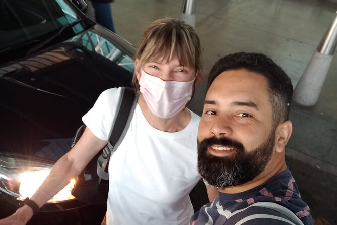Private Airport Transfer In or Out: Aeroparque (AEP)–Buenos Aires - WhatsApp confirmation before you fly