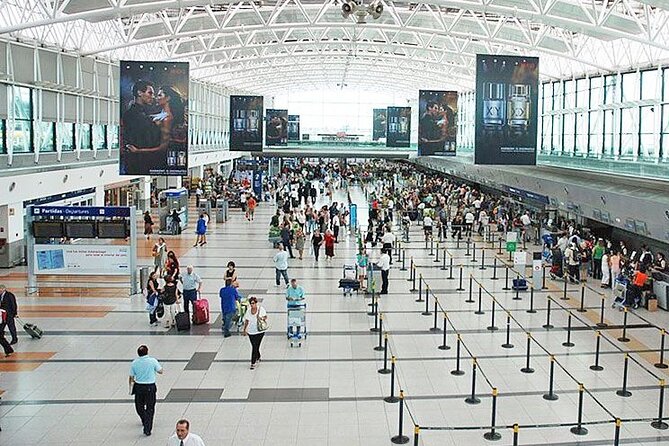 Private Airport Transfer in or out with english speaking driver. - A calmer arrival in Buenos Aires