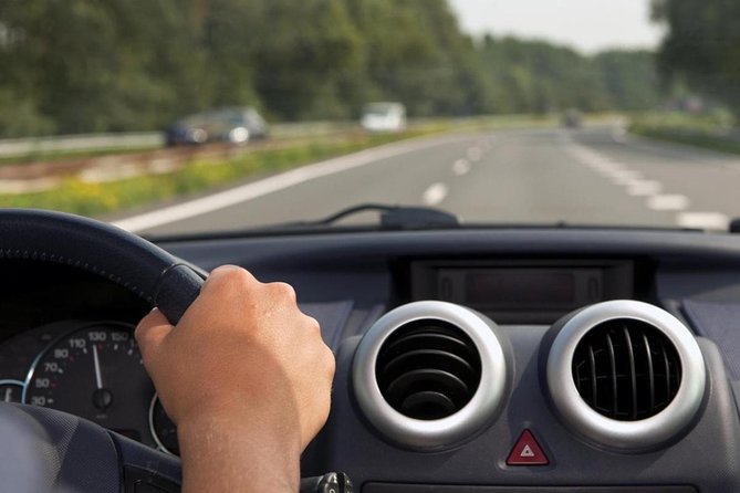 Private Arrival Transfer: Ezeiza Airport to Buenos Aires Hotels - Meeting your driver at Ezeiza Airport