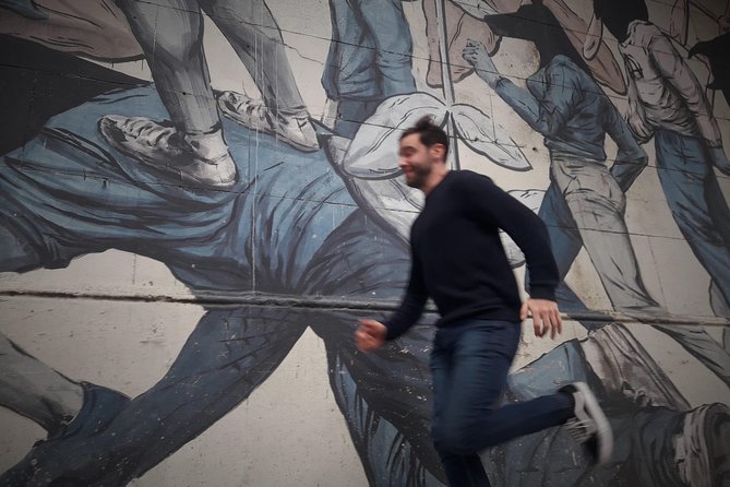 Private Off the Beaten Path: Hidden Urban Art Bike Tour - La Boca beyond the familiar Caminito