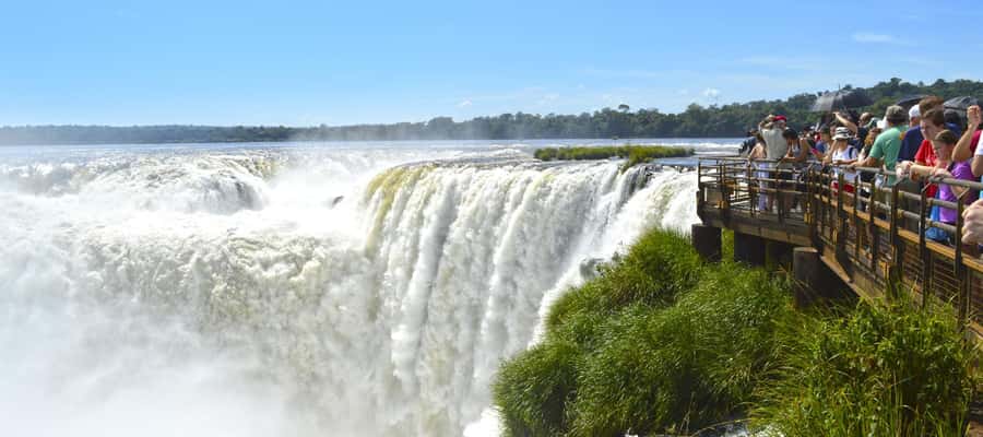 Puerto Iguazu: Iguazu Falls Argentinian Side Full-Day Tour - The Macuco Trail and Arrechea waterfall
