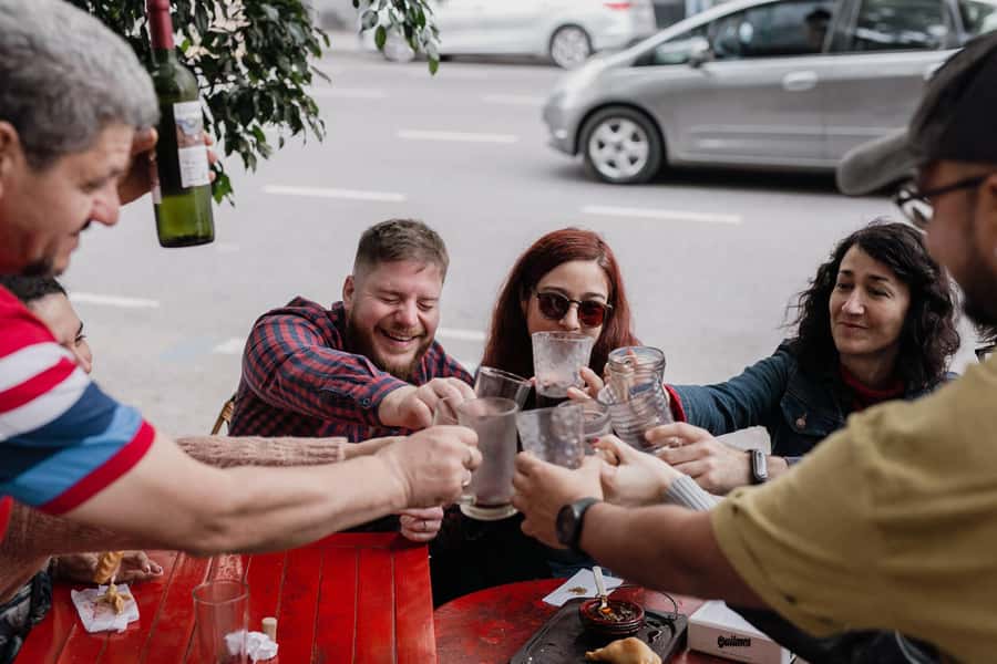 San Telmo: Historical Guided Tour with Street Food & Drinks - San Telmo Market and the first food stops