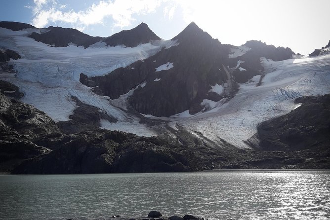 Small group Trekking to Vinciguerra Glacier and Témpanos Lagoon - From hotel pickup to the trailhead