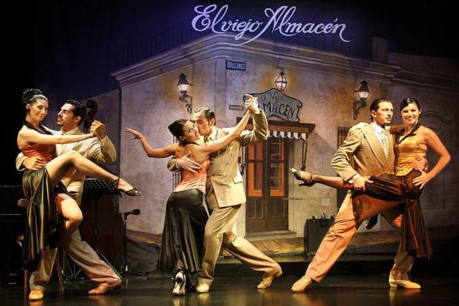 Tango Show: "El Viejo Almacén" - Entering El Viejo Almacén in San Telmo