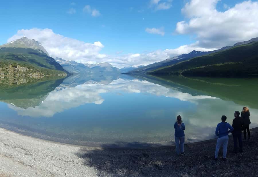 Ushuaia: Private Tour Tierra del Fuego National Park - Lapataia Bay and the roads symbolic finish